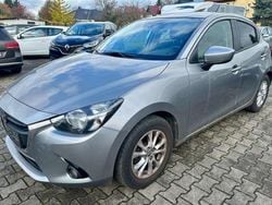 Grau Gebraucht 2016 Mazda 2 Limousine | 6.000 € (Guter Preis)