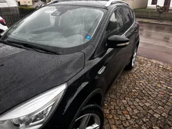 Schwarz Gebraucht 2016 Ford Kuga Titanium SUV | 9.999 € (Guter Preis)