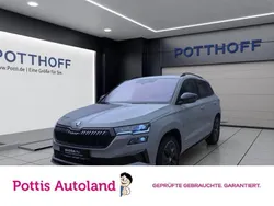 Grau Gebraucht 2024 Skoda Karoq SportLine SUV | 34.977 € (Superpreis)