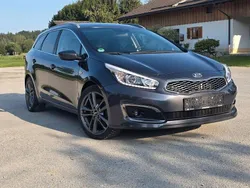 Grau Gebraucht 2017 Kia Ceed Sportswagon Kombi | 9.099 € (Fairer Preis)