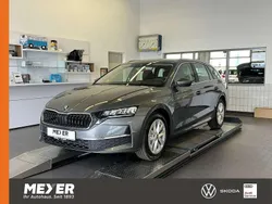 Graphitegrau metallic Neu 2025 Skoda Octavia Selection Kombi | 32.490 € (Guter Preis)