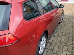 Rot Gebraucht 2015 VW Golf VII Limousine | 8.200 € (Fairer Preis)