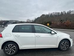 Weiß Gebraucht 2018 VW Golf VII Join Kleinwagen | 16.999 € (Fairer Preis)