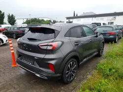Magnetic grau metallic magnetic grau metallic Gebraucht 2022 Ford Puma ST-Line SUV | 24.944 € (Teuer)