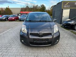 Grau Gebraucht 2010 Toyota Yaris Life Kleinwagen | 4.350 € (Fairer Preis)