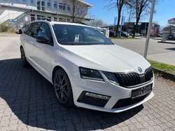 Weiß Gebraucht 2018 Skoda Octavia RS Kombi | 10.499 € (Guter Preis)