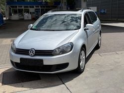 Silber Gebraucht 2012 VW Golf VI Kombi | 3.900 € (Guter Preis)