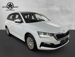 White metallic Gebraucht 2021 Skoda Scala Drive Kleinwagen | 20.990 € (Fairer Preis)