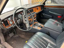 Weiß Gebraucht 1988 Jaguar XJ12 Limousine | 12.950 €