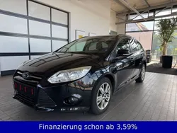 Schwarz Gebraucht 2014 Ford Focus Trend Limousine | 1.999 €