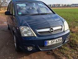 Blau Gebraucht 2009 Opel Meriva Van / Kleinbus | 2.999 € (Fairer Preis)
