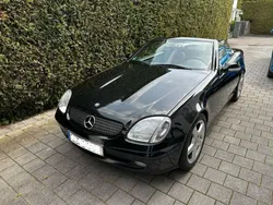 Schwarz Gebraucht 2008 Mercedes SLK230 Cabrio | 11.900 €