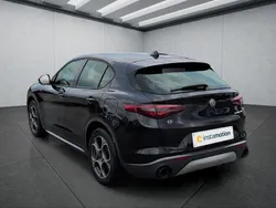 Schwarz Gebraucht 2023 Alfa Romeo Stelvio SUV | 34.199 €
