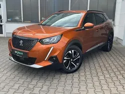 Orange Gebraucht 2021 Peugeot 2008 Allure SUV | 16.320 € (Fairer Preis)