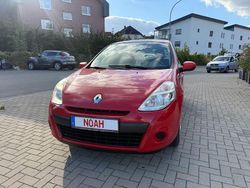 Rot Gebraucht 2011 Renault Clio III Kleinwagen | 2.999 € (Fairer Preis)