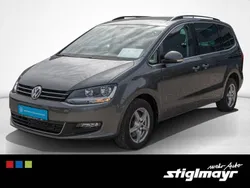 Grau Gebraucht 2018 VW Sharan Comfortline Van / Kleinbus | 21.980 € (Fairer Preis)