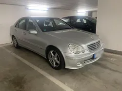 Silber Gebraucht 2004 Mercedes C180 Limousine | 3.850 € (Etwas zu teuer)