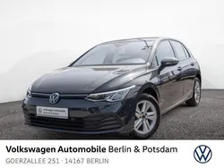 Grau Gebraucht 2022 VW Golf VIII Life Limousine | 20.555 € (Guter Preis)
