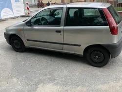 Silber Gebraucht 1999 Fiat Punto Kleinwagen | 700 €