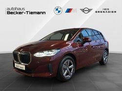 Piemont rot Gebraucht 2025 BMW 220 Active Tourer Van / Kleinbus | 29.911 € (Guter Preis)
