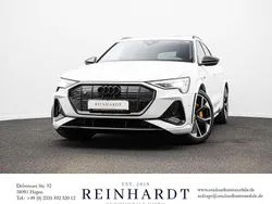 Gletscherweiß metallic Gebraucht 2022 Audi e-tron Comfort SUV | 44.950 € (Guter Preis)