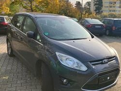 Grau Gebraucht 2012 Ford Grand C-Max Champions Edition Van / Kleinbus | 3.800 € (Fairer Preis)