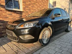 Schwarz Gebraucht 2008 Ford Focus Titanium Limousine | 2.950 € (Guter Preis)