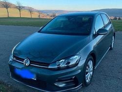 Grau Gebraucht 2019 VW Golf VII Highline Kombi | 14.999 € (Guter Preis)
