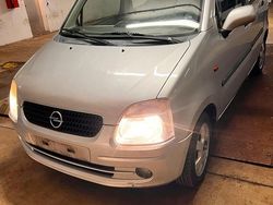 Silber Gebraucht 2002 Opel Agila Kleinwagen | 1.400 € (Fairer Preis)