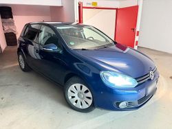 Blau Gebraucht 2010 VW Golf VI Kleinwagen | 6.750 € (Teuer)