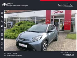 Celestite grey met/ dach schwa Neu 2025 Toyota Aygo Kleinwagen | 16.990 €