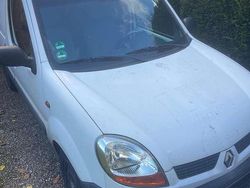 Weiß Gebraucht 2005 Renault Kangoo Van / Kleinbus | 2.250 € (Fairer Preis)