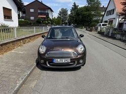 Braun Gebraucht 2011 Mini Cooper D Clubman Kombi | 3.500 € (Guter Preis)
