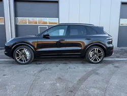 Schwarz Gebraucht 2018 Porsche Cayenne SUV | 51.900 € (Fairer Preis)