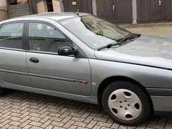 Silber Gebraucht 1997 Renault Laguna Limousine | 1.100 €
