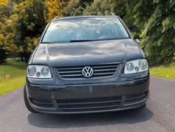 Schwarz Gebraucht 2005 VW Touran Conceptline Van / Kleinbus | 5.499 €