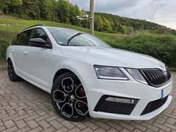 Weiß Gebraucht 2020 Skoda Octavia RS Kombi | 26.990 € (Fairer Preis)
