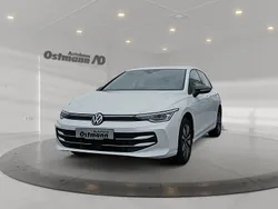 Weiß Gebraucht 2024 VW Golf VIII Goal Limousine | 31.548 € (Guter Preis)