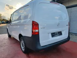 Weiß Gebraucht 2020 Mercedes Vito Van / Kleinbus | 15.900 €