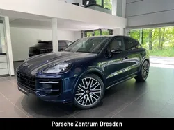 Blau Neu 2025 Porsche Cayenne SUV | 158.064 €