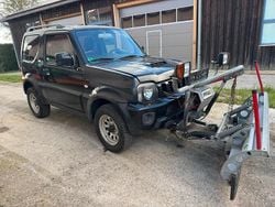 Schwarz Gebraucht 2015 Suzuki Jimny SUV | 16.450 € (Teuer)