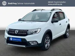 Weiß Gebraucht 2019 Dacia Sandero Celebration Kleinwagen | 9.890 € (Fairer Preis)