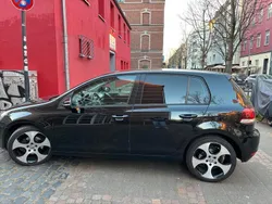 Schwarz Gebraucht 2009 VW Golf VI Limousine | 4.500 € (Fairer Preis)
