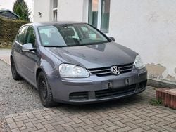 Grau Gebraucht 2005 VW Golf V Limousine | 4.199 € (Superpreis)
