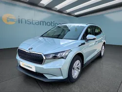 Silber Gebraucht 2023 Skoda Enyaq iV Loft SUV | 24.399 € (Fairer Preis)