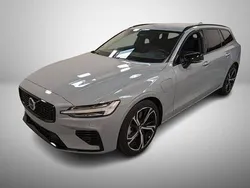 Vapour grey Gebraucht 2024 Volvo V60 Plus Kombi | 41.990 € (Fairer Preis)