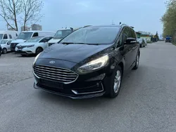 Schwarz Gebraucht 2020 Ford S-MAX Titanium Van / Kleinbus | 12.900 €