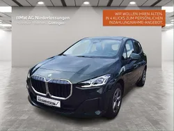 Grün Gebraucht 2024 BMW 218 Active Tourer Efficient Dynamics Van / Kleinbus | 30.400 € (Superpreis)