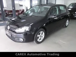 Schwarz metallic Gebraucht 2009 VW Golf VI Limousine | 9.490 € (Teuer)