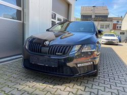 Schwarz Gebraucht 2018 Skoda Octavia RS Kombi | 19.100 € (Fairer Preis)